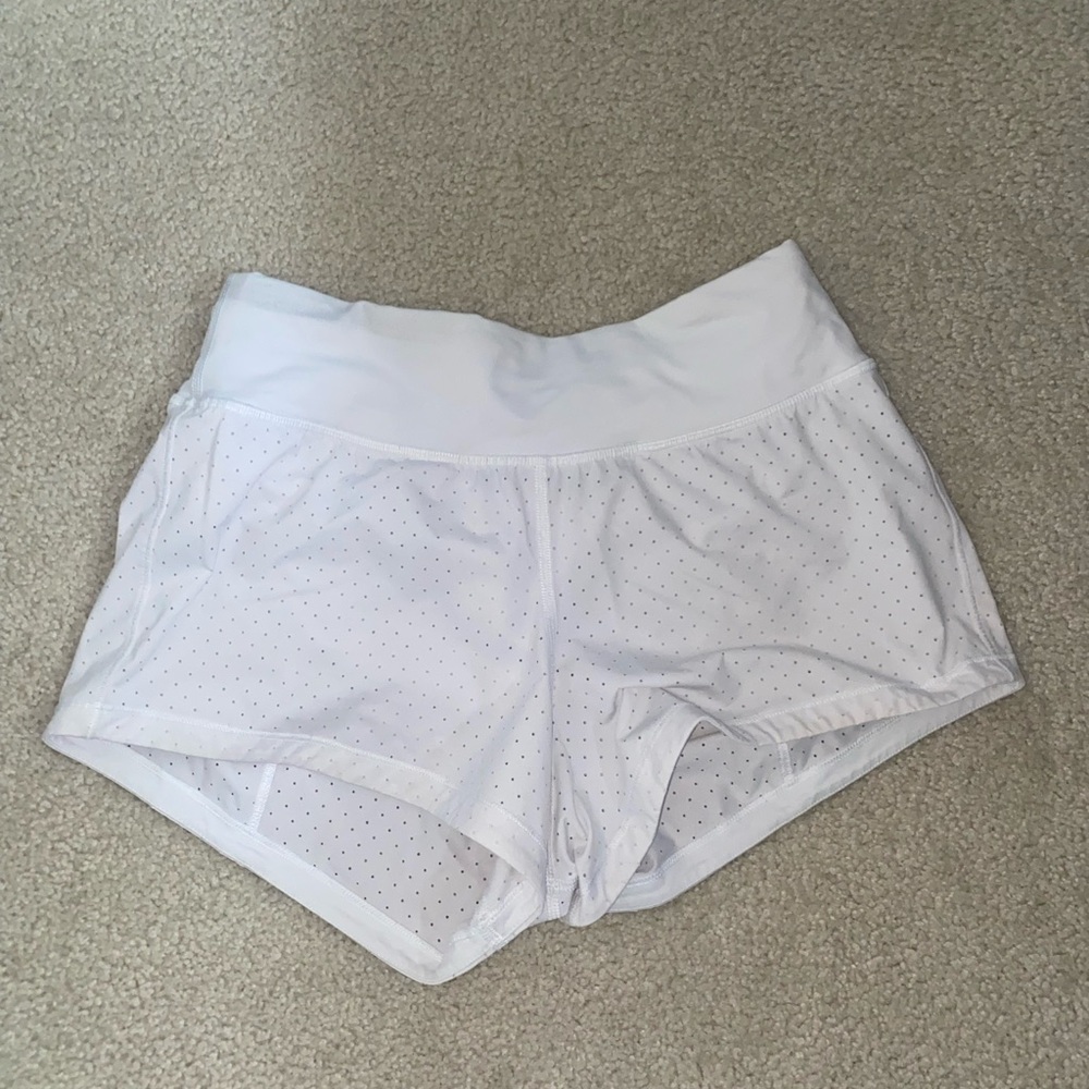 Lululemon Shorts - White - Size 4